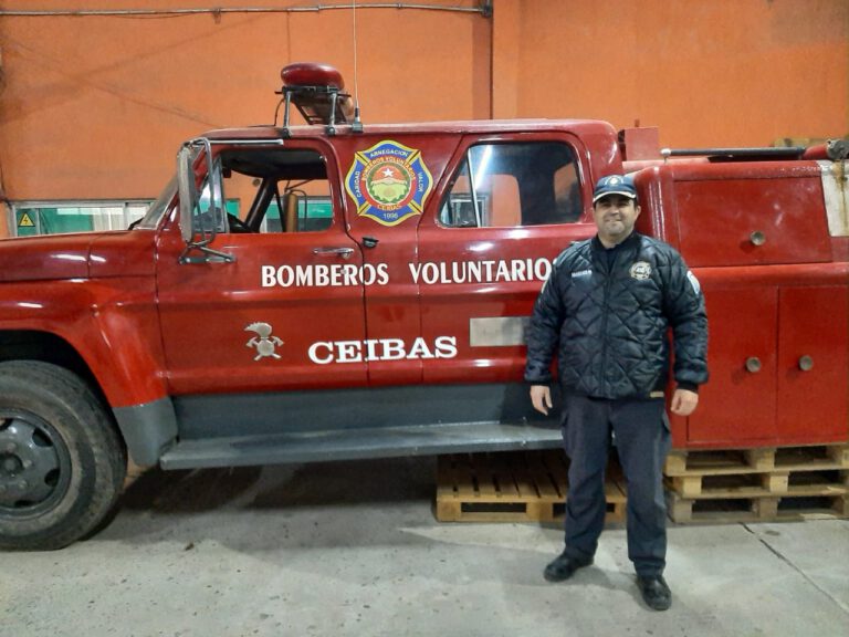 Paredes, el bombero que creó el cuartel de Ceibas