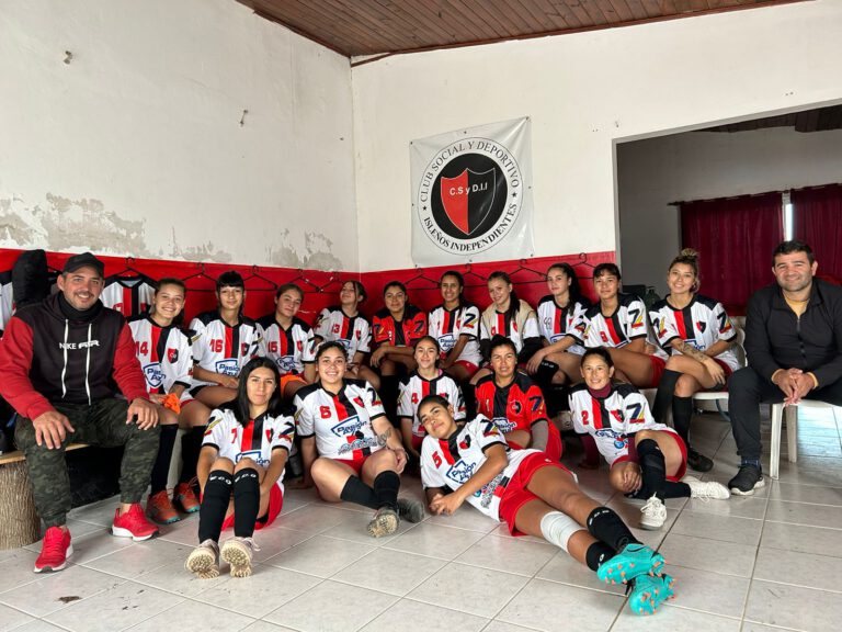 El fútbol femenino crece en el deporte isleño