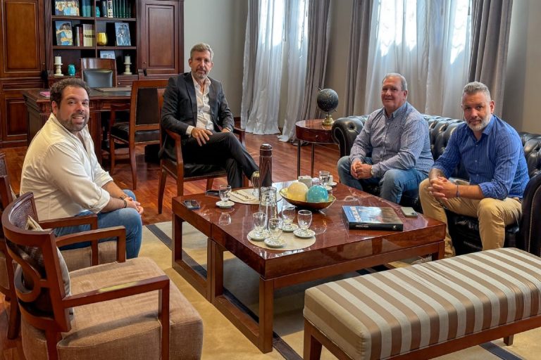 Frigerio se reunió con el intendente de Ceibas por diversas obras