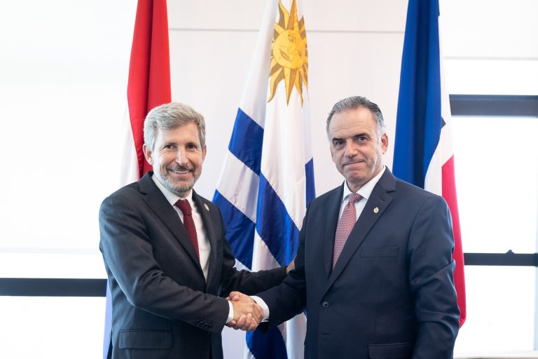 FRIGERIO SE REUNIÓ CON EL PRESIDENTE DE URUGUAY PARA PLANTEAR LA PREOCUPACIÓN POR LA INSTALACIÓN DE LA PLANTA DE HIDRÓGENO FRENTE A COLÓN
