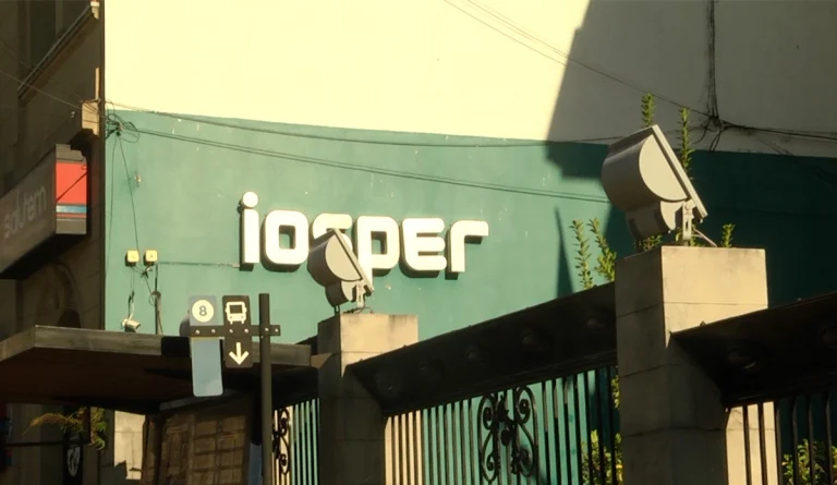 IOSPER IMPLEMENTA 13 BANCOS DE PRÓTESIS PARA ATENDER CIRUGÍAS EN TODA LA PROVINCIA