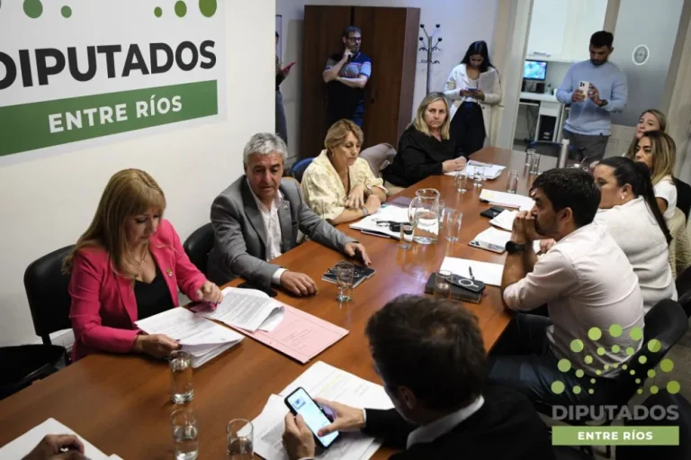 DAN DICTAMEN A UN PROYECTO QUE FACULTA A LAS COMUNAS A REGLAMENTAR SU ORDENAMIENTO URBANÍSTICO