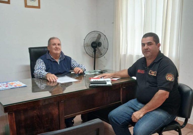 EL INTENDENTE DE CEIBAS DIALOGÓ CON BOMBEROS VOLUNTARIOS SOBRE LAS DIFICULTADES DEL SERVICIO DE EMERGENCIAS