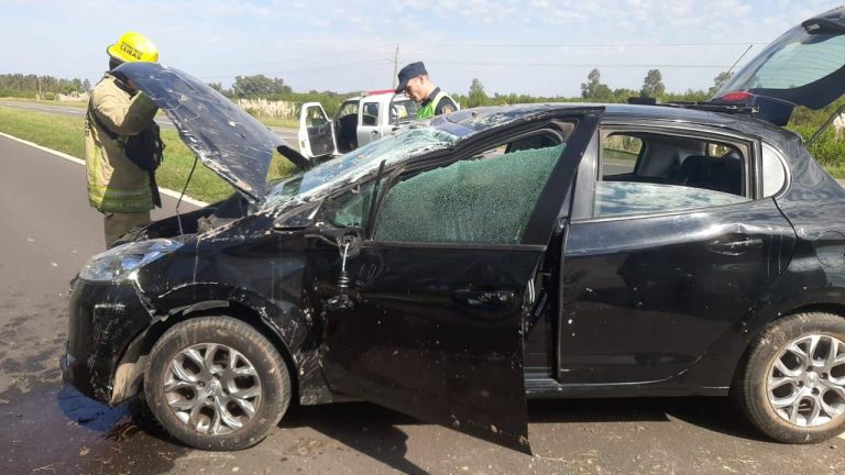 UN VEHÍCULO VOLCÓ EN LA RUTA 12, EN CERCANÍAS A CEIBAS