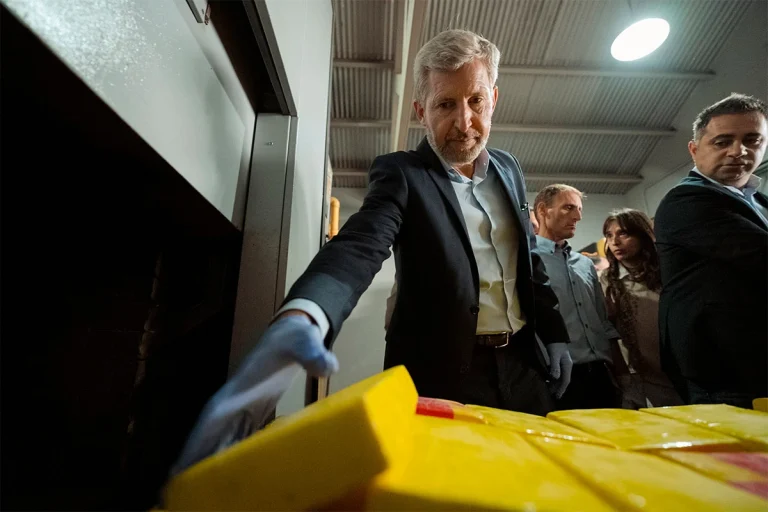 FRIGERIO PARTICIPÓ DE LA DESTRUCCIÓN DE DROGA MÁS IMPORTANTE EN LA HISTORIA DE ENTRE RÍOS