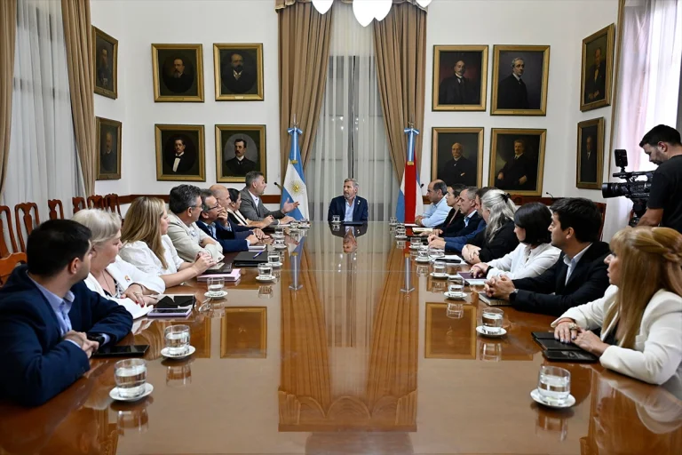 FRIGERIO ANALIZÓ PRIORIDADES DE GESTIÓN CON DIPUTADOS DE JxER