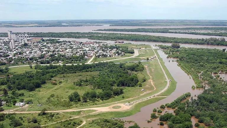 FORTALECEN EL SISTEMA DE ALERTA TEMPRANA POR IMPACTOS DEL RÍO URUGUAY EN LAS CIUDADES COSTERAS