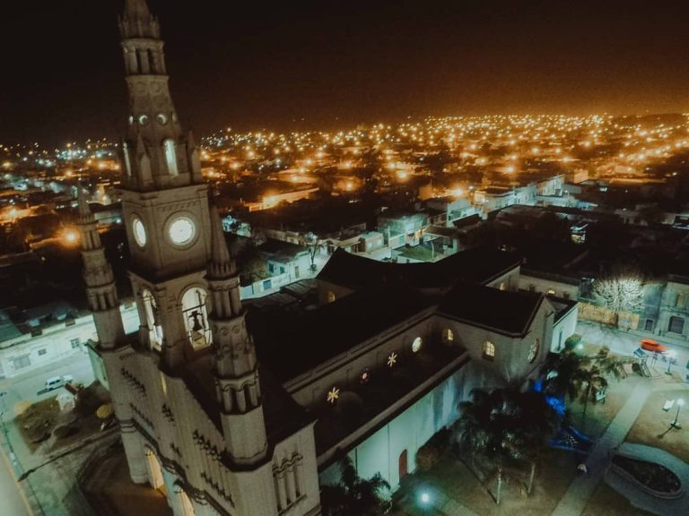 REALIZAN LA SEGUNDA EDICIÓN DE LA NOCHE DE LOS TEMPLOS EN GUALEGUAY