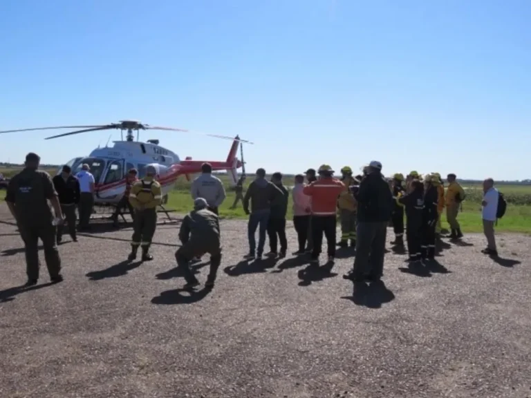 MÁS DE CUARENTA BOMBEROS DE LA REGIÓN SE CAPACITARON EN EL PLAN DE MANEJO DEL FUEGO