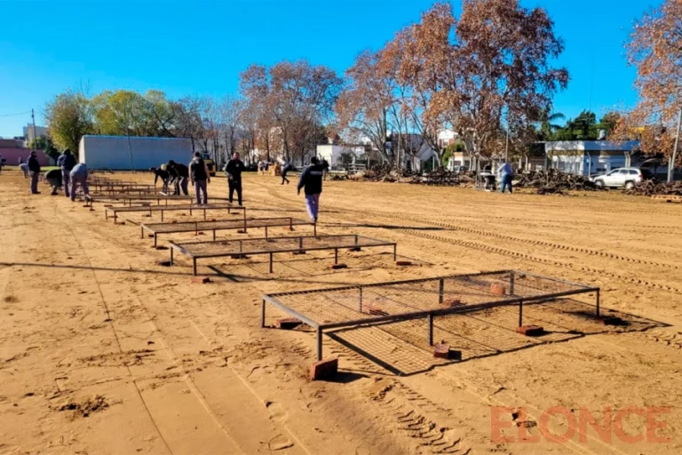C. DEL URUGUAY BUSCA UN RÉCORD GUINESS ASANDO MÁS DE 7 MIL KILOS DE POLLO