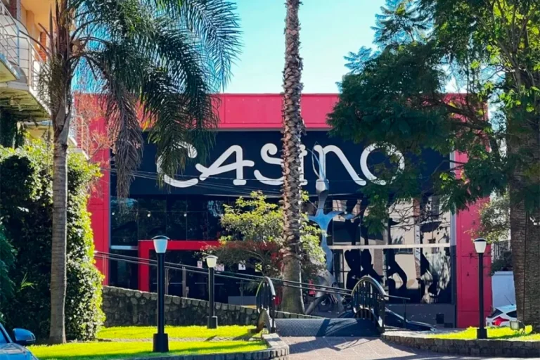 DESPIDIERON A 40 EMPLEADOS EN CASINOS ENTRERRIANOS Y NO PAGARON INDEMNIZACIONES