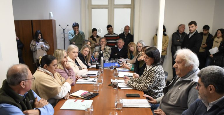 DIPUTADOS DEBATIERON PROYECTOS DE CONSORCIOS CAMINEROS