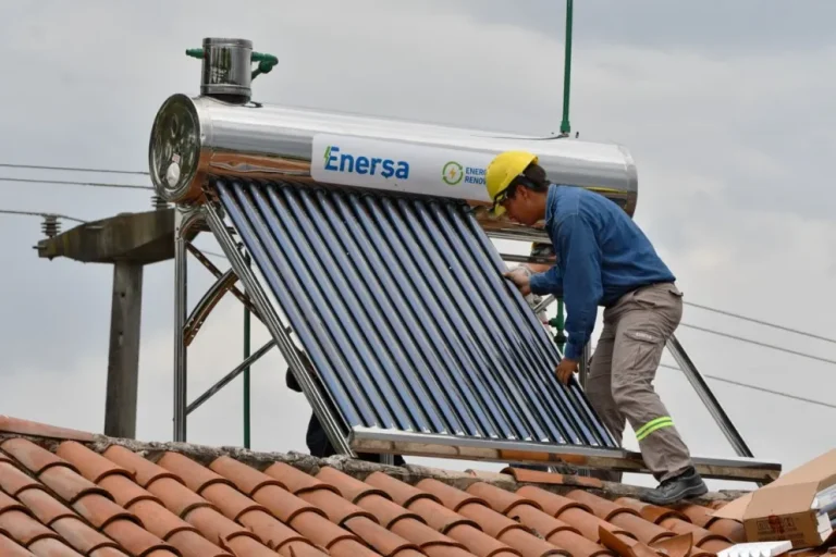 EN SEIS MESES LA GENERACIÓN DE ENERGÍA RENOVABLE DE USUARIOS DE ENERSA CRECIÓ UN 54%