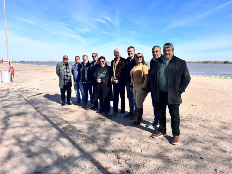 ENCUENTRO BINACIONAL EN EL PUERTO DE IBICUY IMPULSA PROYECTO DE INVERSIÓN ESTRATÉGICA