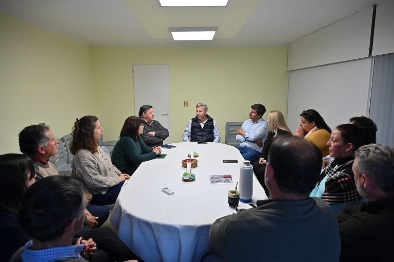 FRIGERIO GESTIONÓ EN VILLA PARANACITO LA CONCLUSIÓN DE OBRAS PARA LA CIUDAD