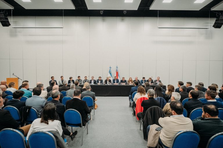 AMPLIO RESPALDO DE LOS INTENDENTES ENTRERRIANOS A UNA DEFENSA CONJUNTA DE LOS RECURSOS PROVINCIALES