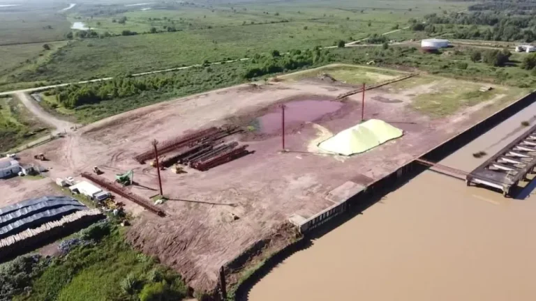 LA SECRETARÍA DE AMBIENTE INTERVINO ANTE EL ACOPIO IRREGULAR DE AZUFRE POR PARTE DE UNA EMPRESA EN PUERTO IBICUY
