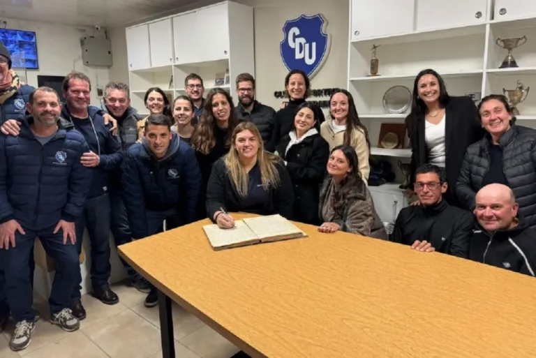 GEORGINA REVORI ES LA NUEVA PRESIDENTA DEL CLUB DEPORTIVO URDINARRAIN