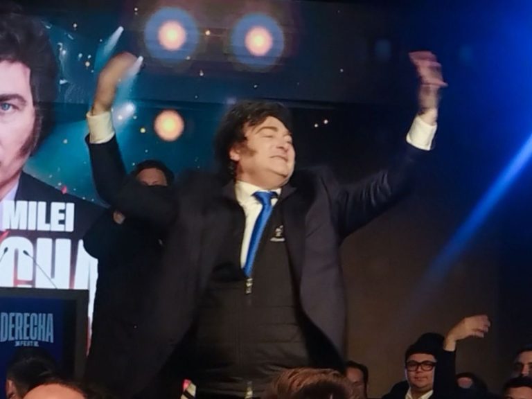 MILEI LLAMÓ “BRUTA TRAIDORA” A VILLARRUEL Y HABLÓ DE LAS ELECCIONES: “MUCHOS SE VAN A SORPRENDER EN OCTUBRE”