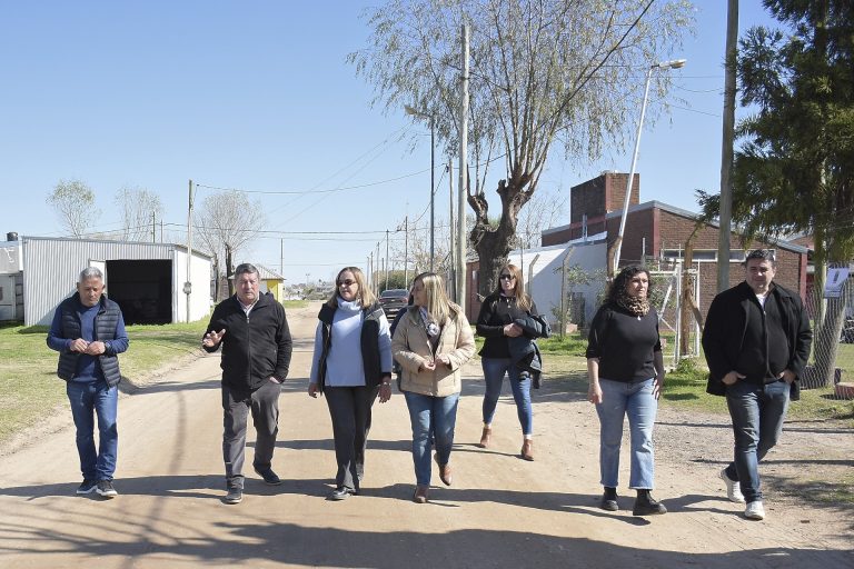 LA PROVINCIA TRABAJA JUNTO AL MUNICIPIO DE V. PARANACITO PARA ATENDER A PERSONAS DE LA RTERCERA EDAD