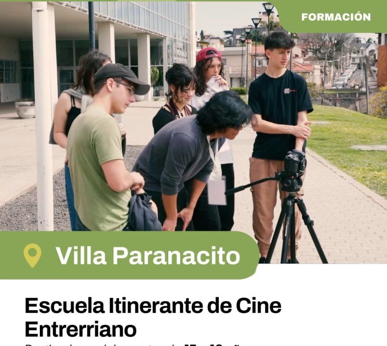 LLEGA A VILLA PARANACITO LA ESCUELA ITINERANTE DE CINE