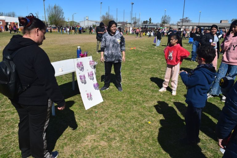 SE REALIZÓ EL FESTIVAL POR EL DÍA DEL NIÑO EN V. PARANACITO