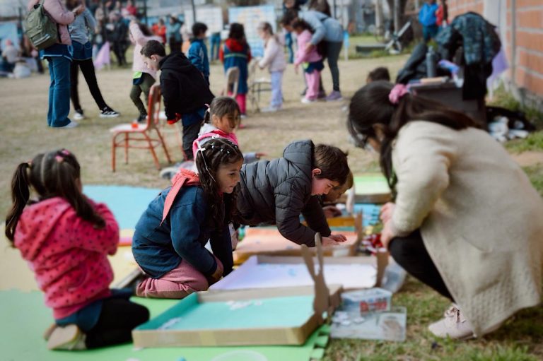V. PARANACITO CELEBRÓ EL DÍA DEL NIÑO EN EL POLIDEPORTIVO MUNICIPAL