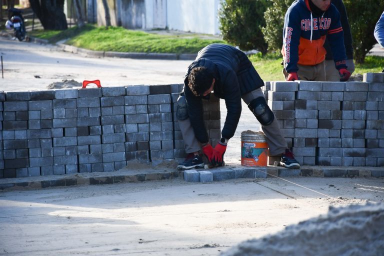 AVANZAN LAS OBRAS DE MEJORA EN ARTERIAS VIALES DE GUALEGUAY