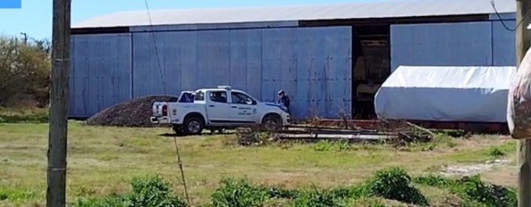 MURIÓ UN JOVEN TRAS SER APLASTADO POR LA PALA DE UN TRACTOR EN UN CAMPO DE URDINARRAIN