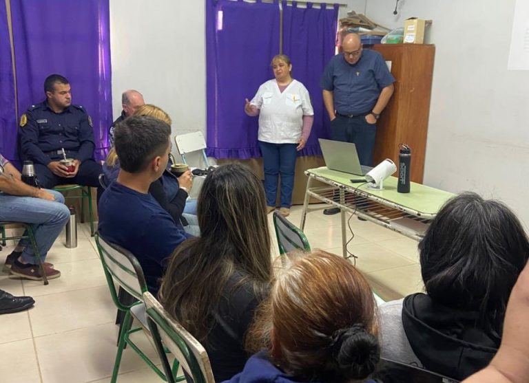SE REALIZÓ LA JORNADA “IDENTIDAD Y SALUD MENTAL” EN EL CENTRO COMUNITARIO DE CEIBAS