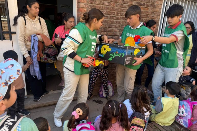 VOLUNTARIOS ER RECORRIÓ LA PROVINCIA Y CERRÓ EN GUALEGUAY EL MES DE LAS INFANCIAS