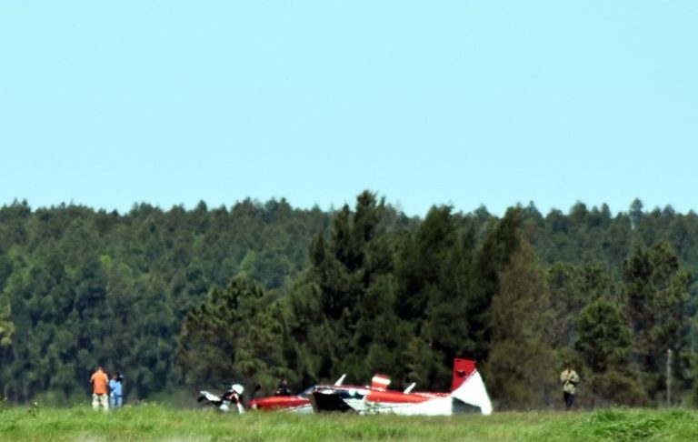 UNA AVIONETA DE GUALEGUAY ATERRIZÓ DE EMERGENCIA EN CORRIENTES