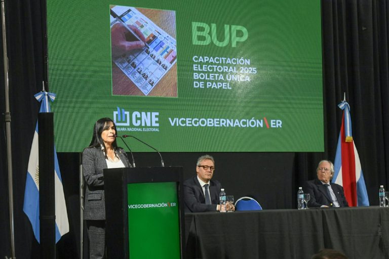 LA VICEGOBERNACIÓN REALIZÓ LA PRIMERA CAPACITACIÓN EN BOLETA ÚNICA DE PAPEL