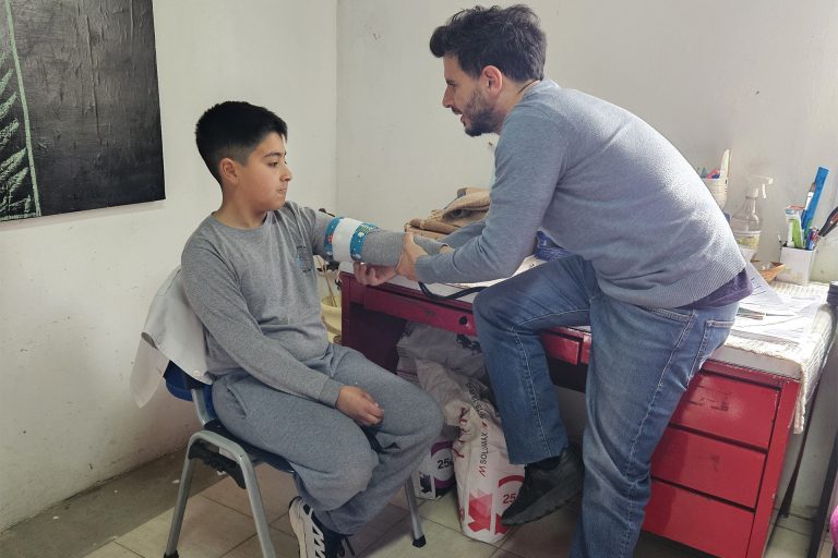 REALIZAN CONTROLES DE SALUD A NIÑOS EN EDAD ESCOLAR EN EL DEPARTAMENTO ISLAS DEL IBICUY