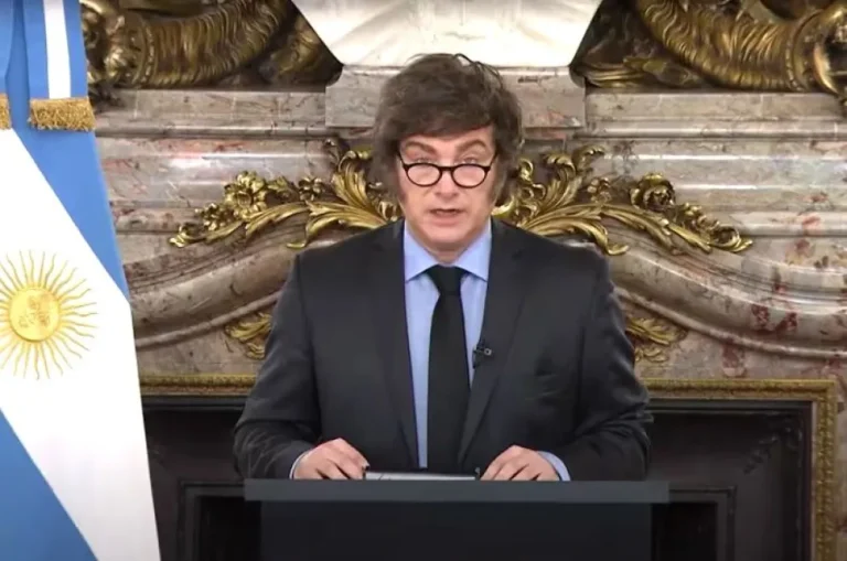 MILEI RATIFICÓ LA AUSTERIDAD FISCAL PARA 2026, PERO PROMETIÓ AUMENTOS EN JUBILACIONES, DISCAPACIDAD Y UNIVERSIDADES
