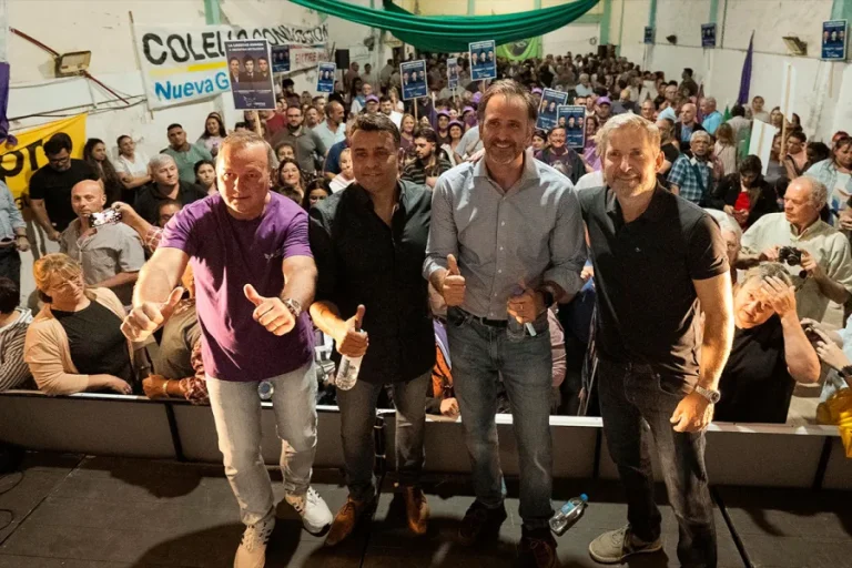 ALIANZA LA LIBERTAD AVANZA CERRÓ LA CAMPAÑA EN GUALEGUAYCHÚ