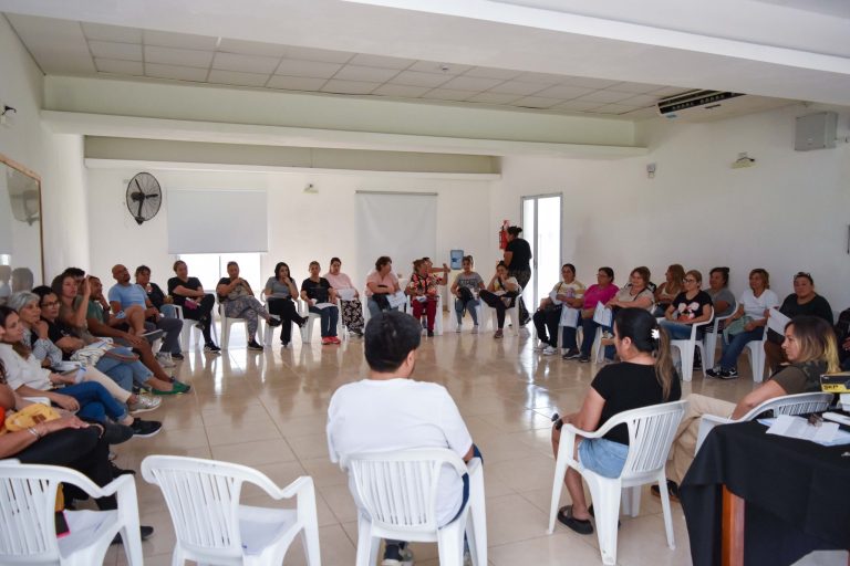 CULMINÓ EL CICLO DE CURSOS SOBRE ADICCIONES Y CONSUMOS PROBLEMÁTICOS EN GUALEGUAY