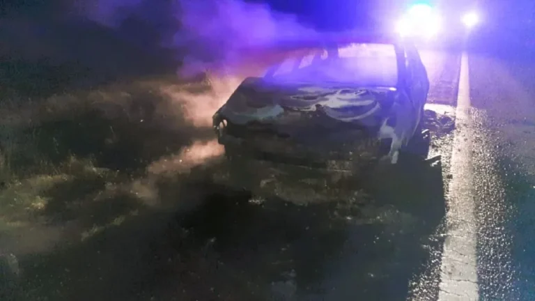 UN AUTO CONDUCIDO POR UN GUALEGUAYCHENSE SE INCENDIÓ EN LA RUTA 14