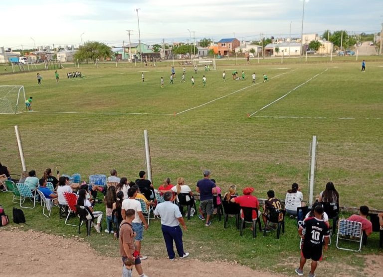 CEIBAS FUE ANFITRIONA DE UNA JORNADA DE FÚTBOL REGIONAL INFANTIL