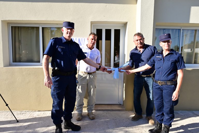 INAUGURARON LA OBRA DE LA COMISARÍA PUERTO RUÍZ EN GUALEGUAY