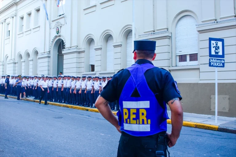 DISPONEN CAMBIOS EN JEFATURAS Y DIRECCIONES DE LA POLICÍA DE ENTRE RÍOS