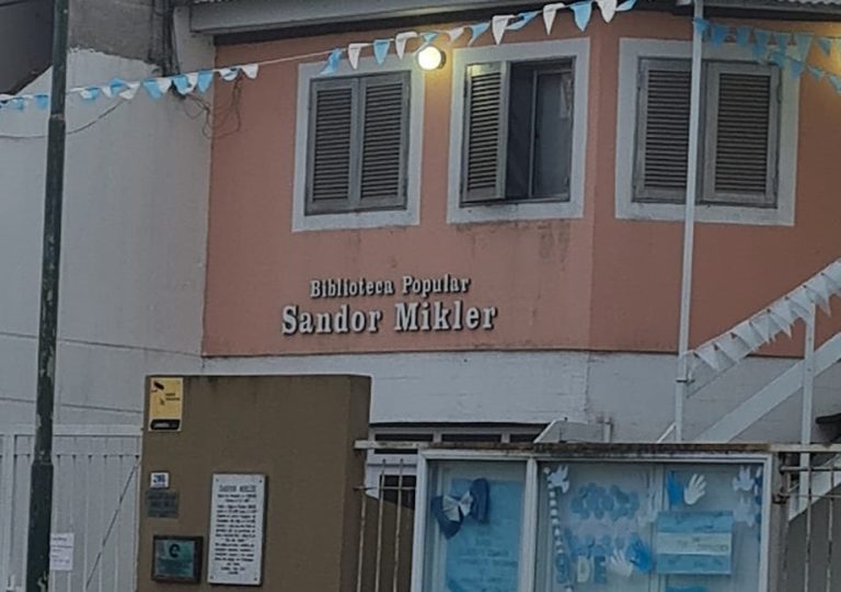 LA BIBLIOTECA POPULAR SANDOR MIKLER PERMANECERÁ CERRADA POR RECESO DE VERANO