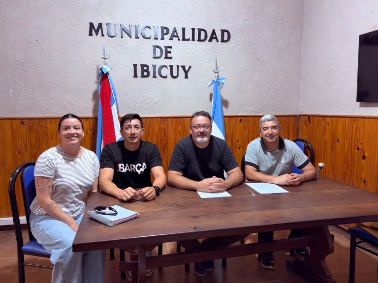 NUEVOS FUNCIONARIOS ASUMIERON SUS CARGOS EN EL MUNICIPIO DE IBICUY