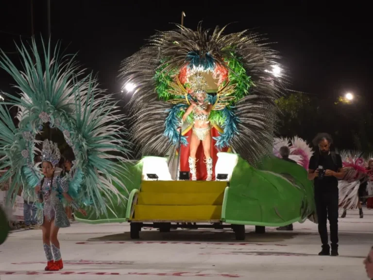 ACUSAN A UN CARROCERO DE GUALEGUAYCHU POR ESTAFAR A DOS COMPARSAS EN CHAJARI