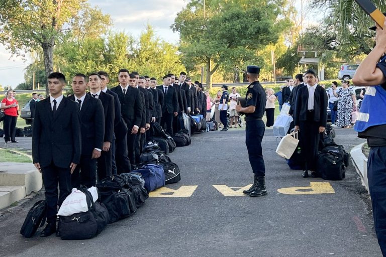 LA POLICIA DE ENTRE RIOS SUMO 370 NUEVOS ASPIRANTES PARA EL CICLO 2026