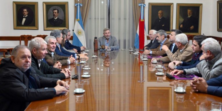 Frigerio dialogó con la Mesa de Enlace sobre el impuesto rural y la situación de los caminos productivos
