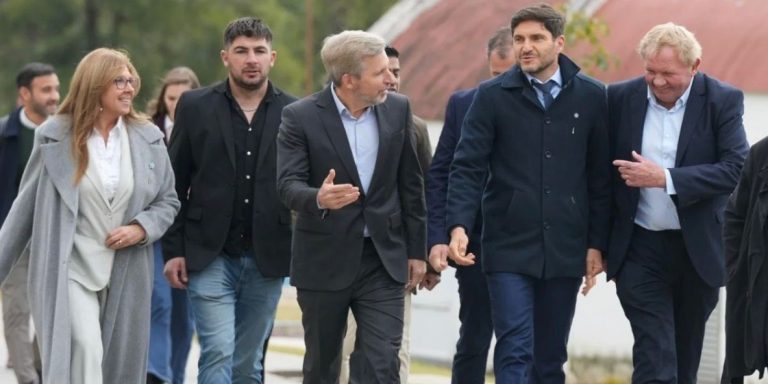 Frigerio y Pullaro fortalecieron la integración regional con un acuerdo entre comunidades de Entre Ríos y Santa Fe