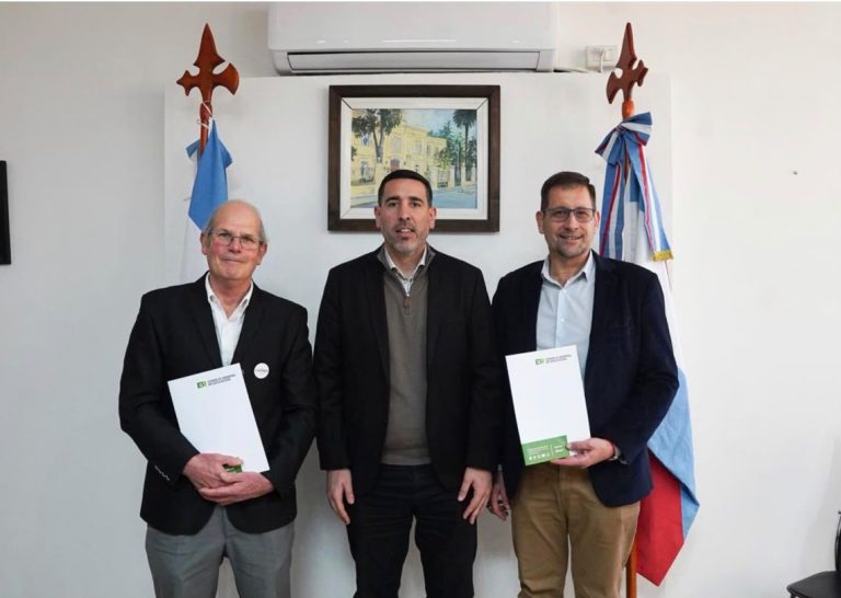 El CGE firmó convenios con Adimer y Enersa para potenciar la capacitación laboral y la formación profesional en la provincia